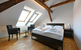 Atik Rooms